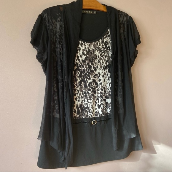 ✨3/$30✨ Lavena Women’s Black & White Short Sleeve Top - Picture 1 of 9